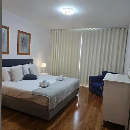 Διαμέρισμα Harbour View Free Parking Φουνκάλ