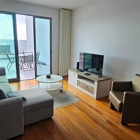 Harbour View Free Parking Funchal (Madeira)